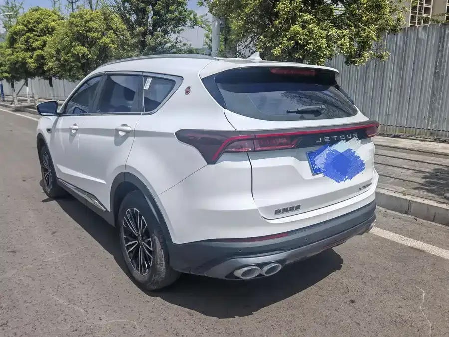 Jetour X70 PLUS JETOUR X70 PLUS 2021 facelift 1.5T DCT Mountain PRO 7-seater 2022 — миниатюра 2