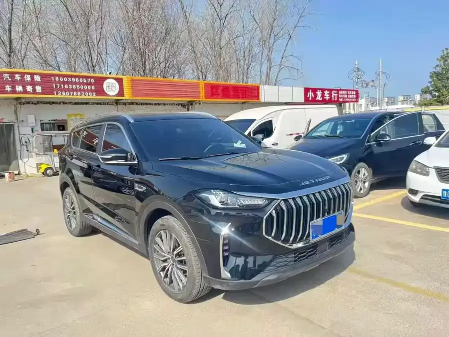 Jetour X70 PLUS JETOUR X70 PLUS 2023 1.5T DCT Brave PLUS 7-seater 2024 — миниатюра 3