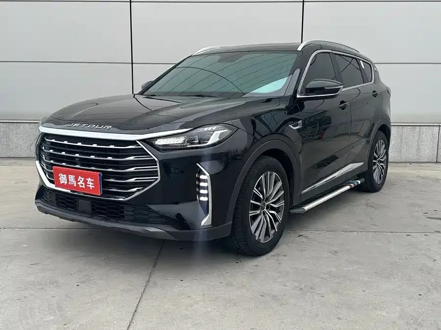 Jetour X70 PLUS JETOUR X70 PLUS 2023 1.5T DCT Ziqiang PRO 5-seater 2023 — фото 1, купить с доставкой в Москву