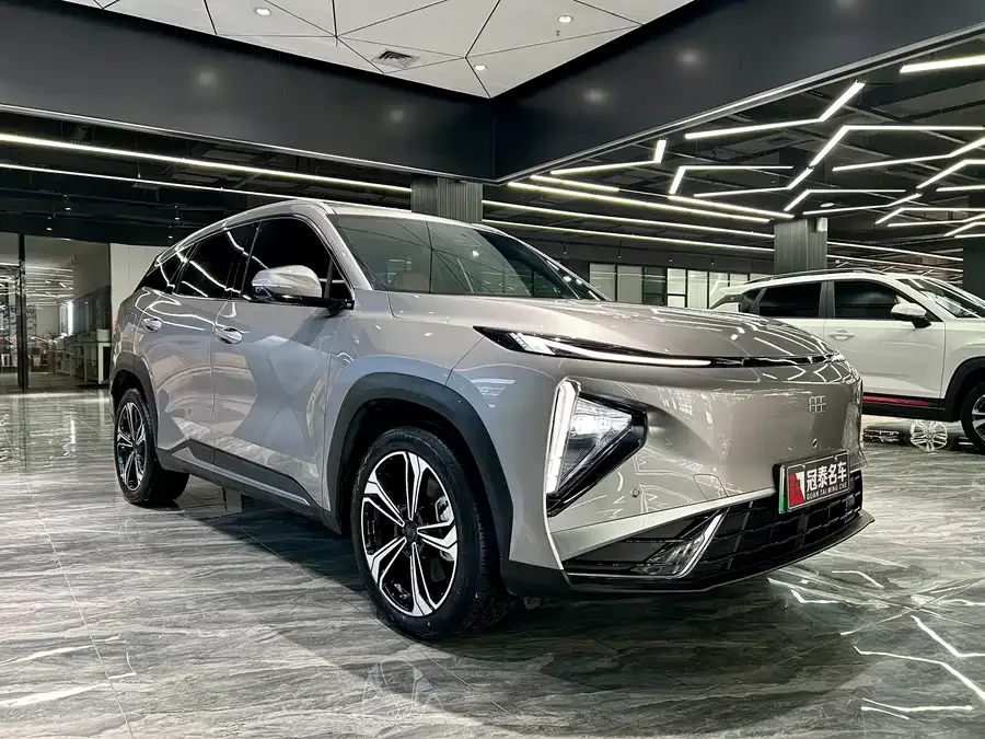 Geely Galaxy L7 Galaxy L7 2025 EM-i 115km Exploration+ Edition 2025 — миниатюра 3