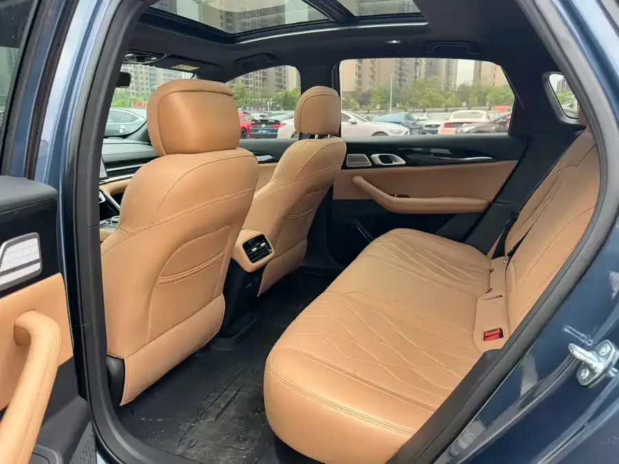 Geely Galaxy A7 Galaxy A7 2025 EM-i 150km Starship Edition 2025 — миниатюра 3