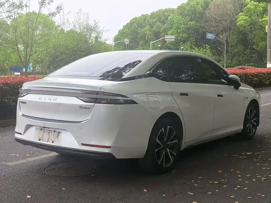 AION AION S Plus AION S Plus 2023 80 Technology Edition Ternary Lithium 2023 — миниатюра 2