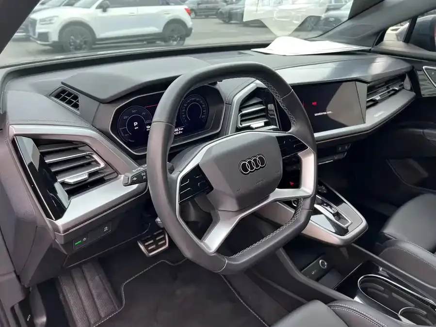 Audi Q4 e-tron 2024 40 e-tron Creative Edition 2024 — миниатюра 5