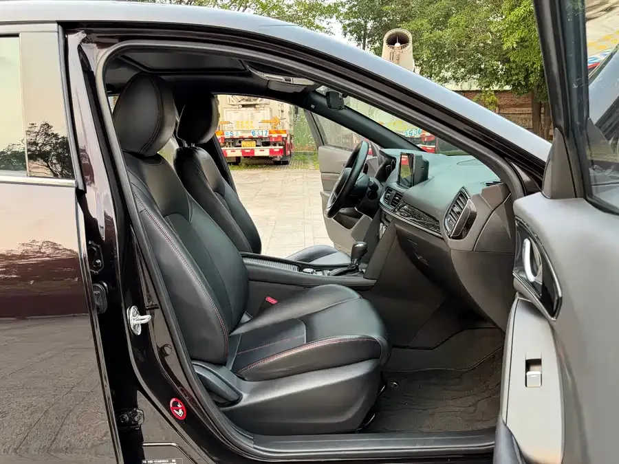 Mazda CX-4 2021 2.0L Automatic 2WD Blue Sky Vitality Edition 2022 — миниатюра 4