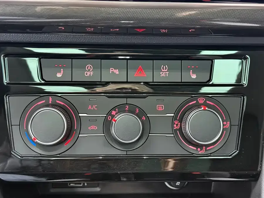 Jetta VS7 Jetta VS7 2022 280TSI Automatic High-gloss Enjoyment Edition 2023 — миниатюра 2