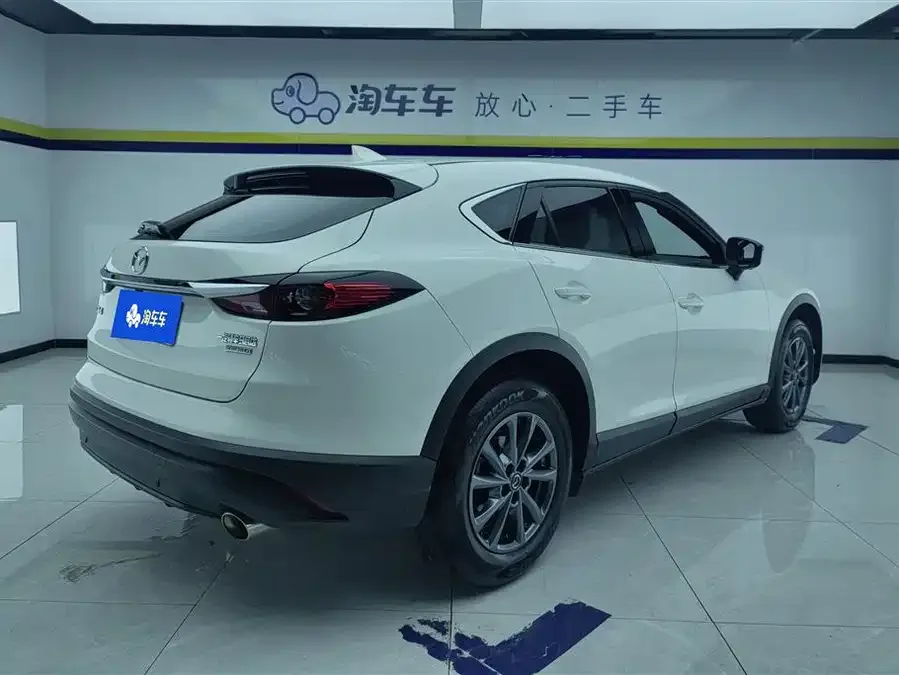 Mazda CX-4 2021 2.0L Automatic 2WD Blue Sky Vitality Edition 2023 — миниатюра 3