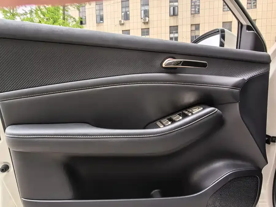 Baojun Sea of Clouds Baojun Yunhai 2024 500km pure electric version 2025 — миниатюра 2