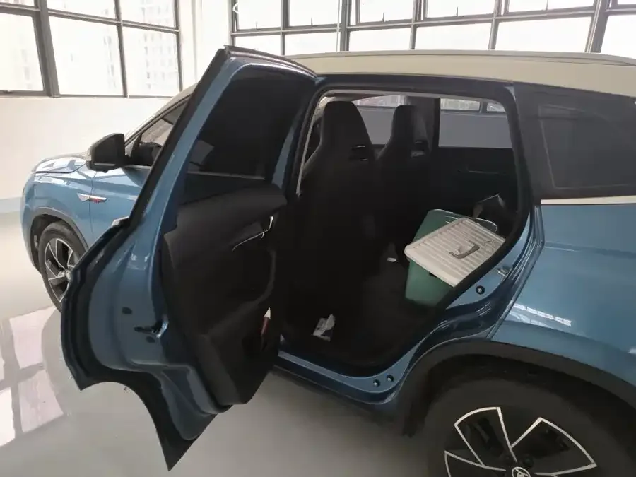 Skoda Kamiq 2021 KOMIC GT TSI230 DSG Flagship Edition 2022 — миниатюра 3