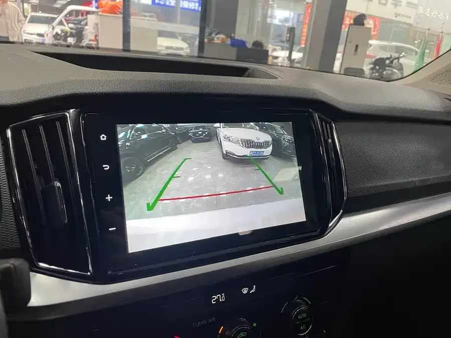 Skoda Kamiq Komic 2023 1.5L automatic comfort version 2023 — миниатюра 4