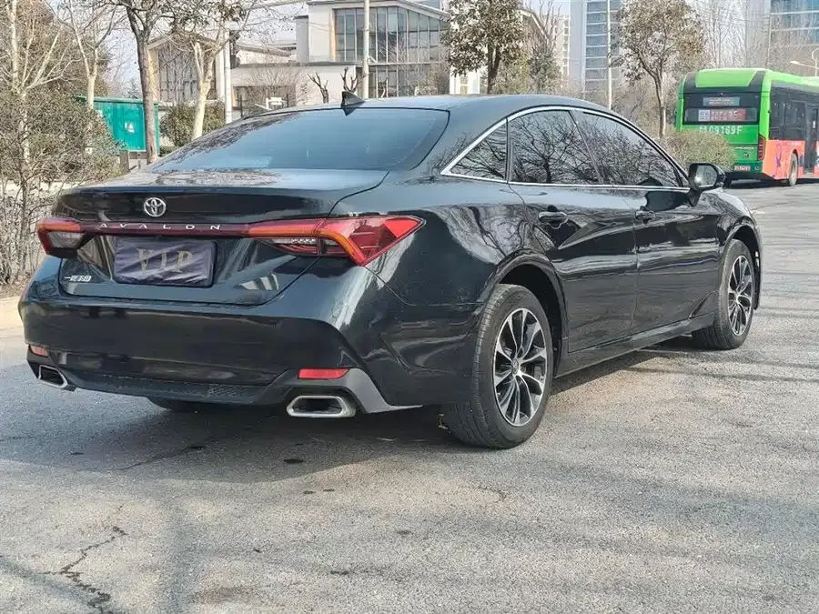 Toyota Avalon Asia Dragon 2022 2.0L Enterprising Edition 2023 — миниатюра 2