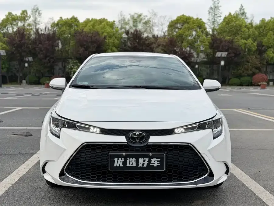Toyota Levin 2022 Lelink 185T CVT Luxury Edition 2022 — фото 1, купить с доставкой в Москву