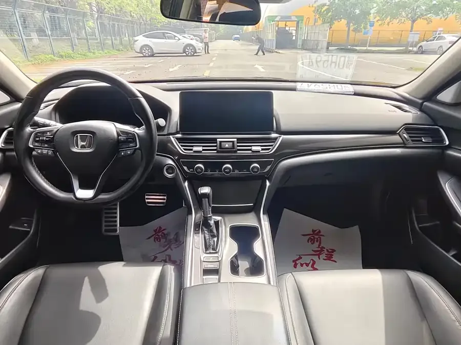 Honda Accord 2022 Accord 260TURBO Fantasy Night Premium Edition 2022 — миниатюра 2