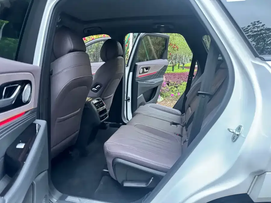 Chery Tiggo 9 Tiggo 9 2025 2.0T dual-clutch 2WD Luxury Edition 5 seats 2024 — миниатюра 3