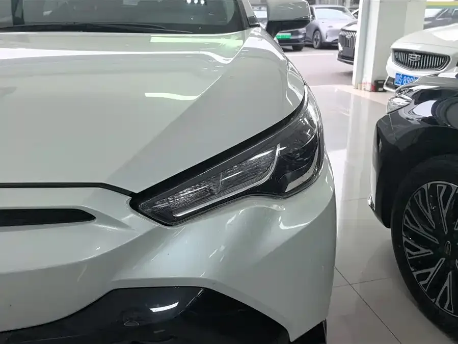 Toyota Frontlander Fenglanda 2024 2.0L CVT Elite Plus Edition 2025 — миниатюра 2