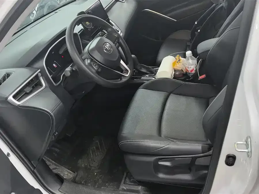 Toyota Frontlander Fenglanda 2024 2.0L CVT Elite Plus Edition 2025 — миниатюра 3