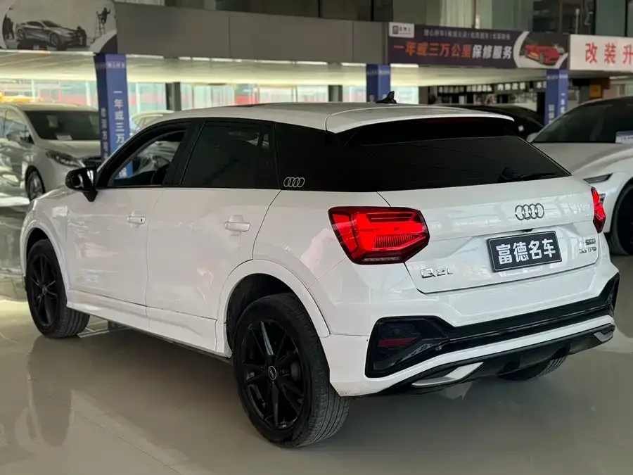 Audi Q2L 2022 35 TFSI Fashion Dynamic Edition 2022 — миниатюра 2