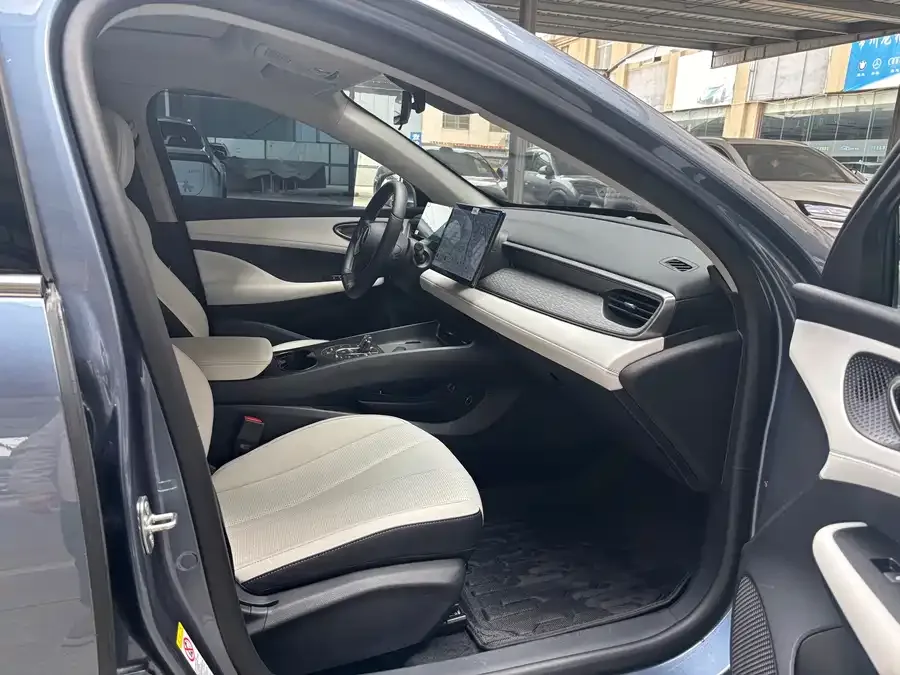 BYD seal 05 DM-i Seal 05 DM-i 2025 DM-i Intelligent Driving Edition 120KM Flagship Model 2025 — миниатюра 4