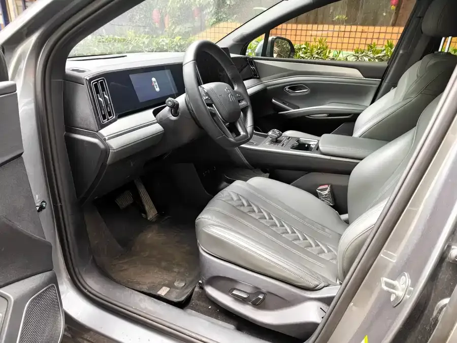 BYD Song L DM-i Song L DM-i 2025 Intelligent Driving Edition 160km Beyond Edition 2025 — миниатюра 3