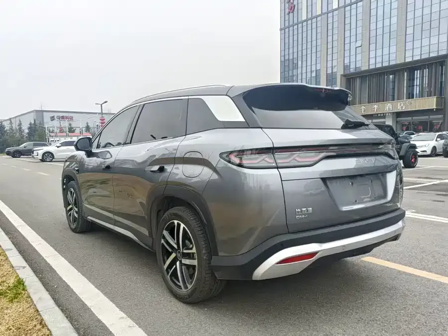 BYD Song L DM-i Song L DM-i 2025 Intelligent Driving Edition 112km Surpassing Edition 2025 — миниатюра 4