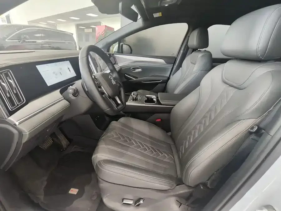 BYD Song L DM-i Song L DM-i 2025 Intelligent Driving Edition 160km Beyond Edition 2025 — миниатюра 3