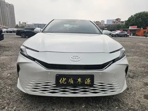 Toyota Camry 2024 купить в Москве