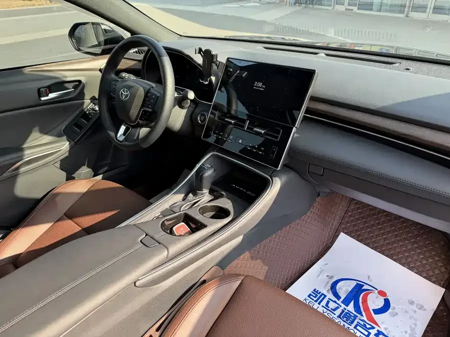 Toyota Avalon Avalon 2024 2.0L Progressive Edition 2025 — миниатюра 5