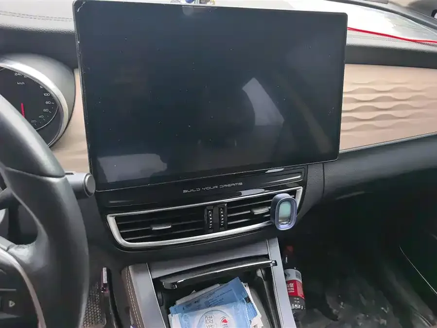 BYD Song MAX New Energy Song MAX New Energy 2022 DM-i 105KM Executive Edition 2022 — миниатюра 4