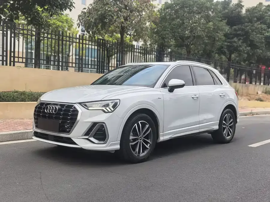 Audi Q3 2022 35 TFSI aggressive and dynamic model 2022 — фото 1, купить с доставкой в Москву