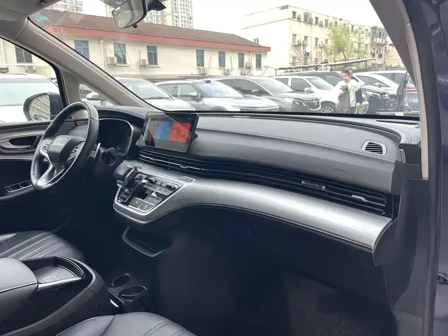 Roewe iMAX8 Roewe iMAX8 2022 400TGI flagship version 2022 — миниатюра 2