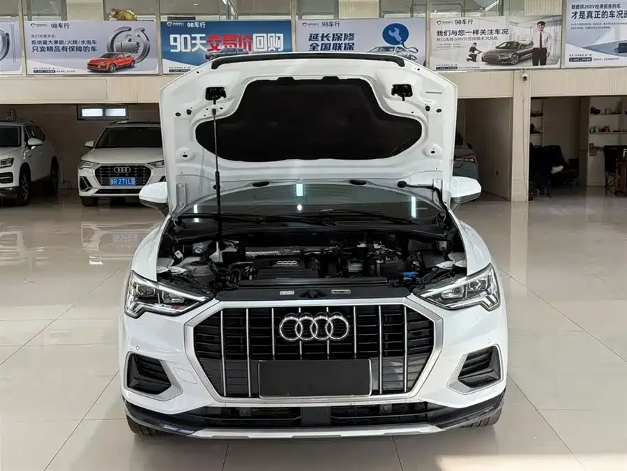 Audi Q3 2022 35 TFSI Fashionable and Elegant 2022 — миниатюра 4