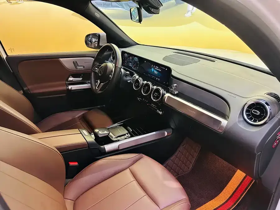 Mercedes-Benz GLB-Class Mercedes-Benz GLB 2023 GLB 200 Dynamic 2023 — миниатюра 3