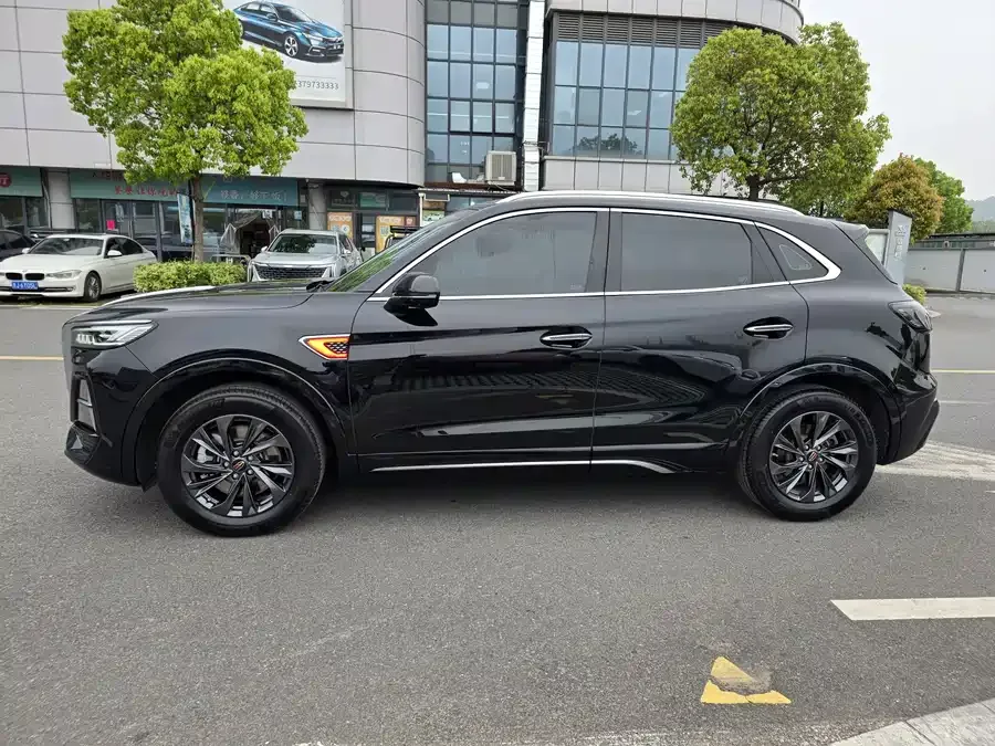 Hongqi HS5 Hongqi HS5 2025 2.0T 2WD Flagship Enjoy Pro Edition 2024 — миниатюра 3