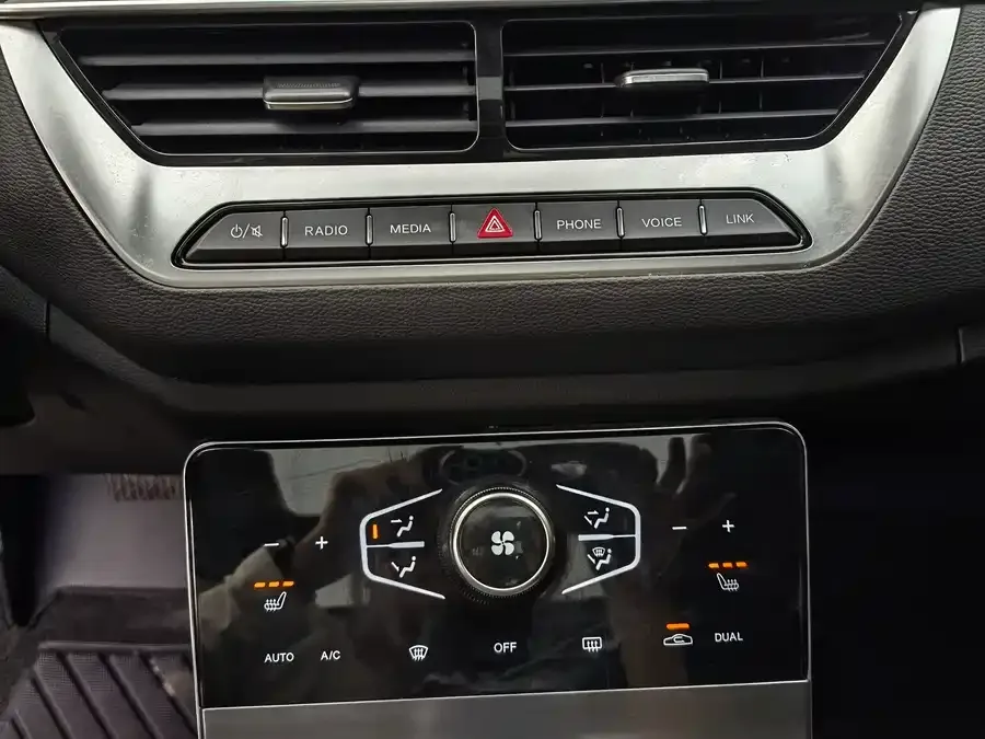 Hongqi H5 Hongqi H5 2022 Classic 1.8T Automatic Intelligent Connection Flagship Edition 2022 — миниатюра 5
