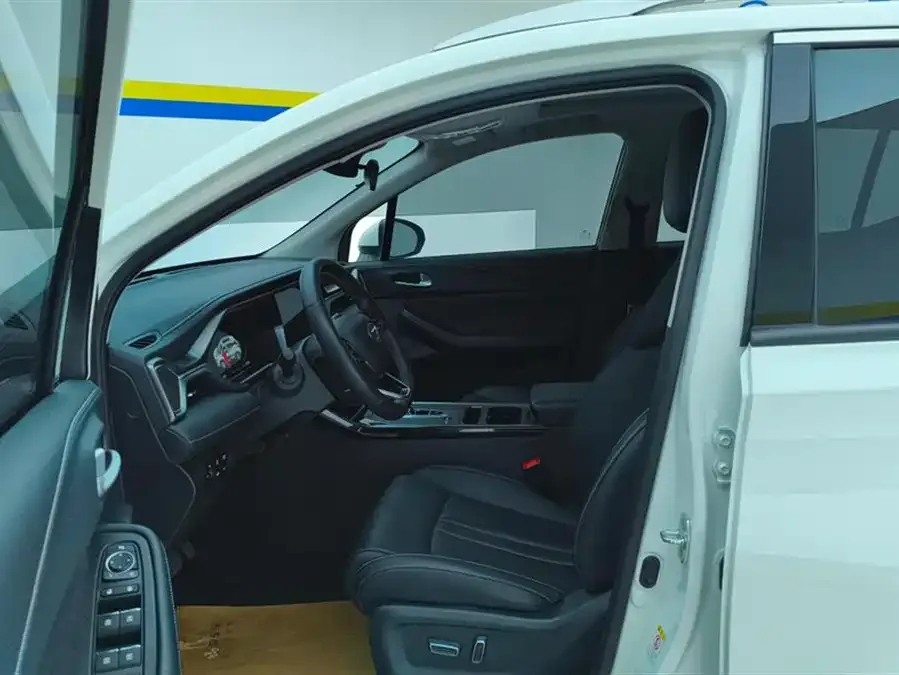 GAC Trumpchi GS4 Trumpchi GS4 2023 270T Automatic Intelligent Driving Technology Edition 2024 — миниатюра 3