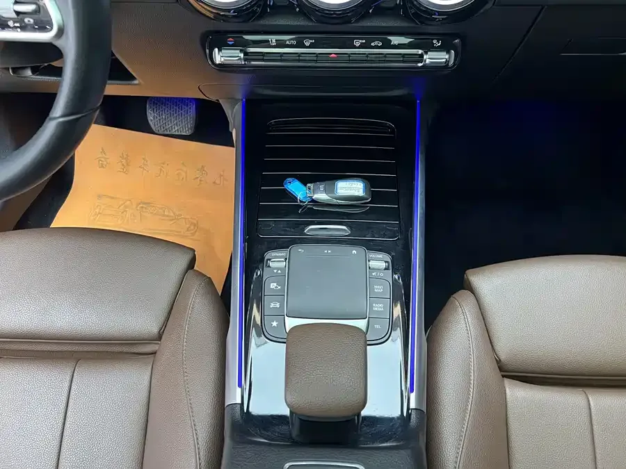 Mercedes-Benz GLB-Class Mercedes-Benz GLB 2022 facelift GLB 200 Fashion Edition 2022 — миниатюра 5