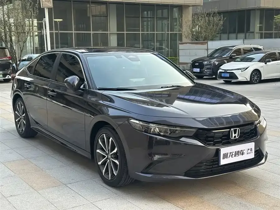 Honda Integra Stylish 2023 240TURBO CVT Deluxe Edition 2025 — миниатюра 2