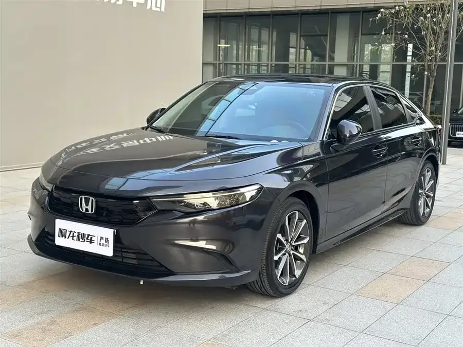 Honda Integra Stylish 2023 240TURBO CVT Deluxe Edition 2025 — миниатюра 3
