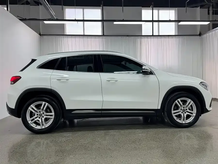 Mercedes-Benz GLA Mercedes-Benz GLA 2022 GLA 200 2023 — миниатюра 2