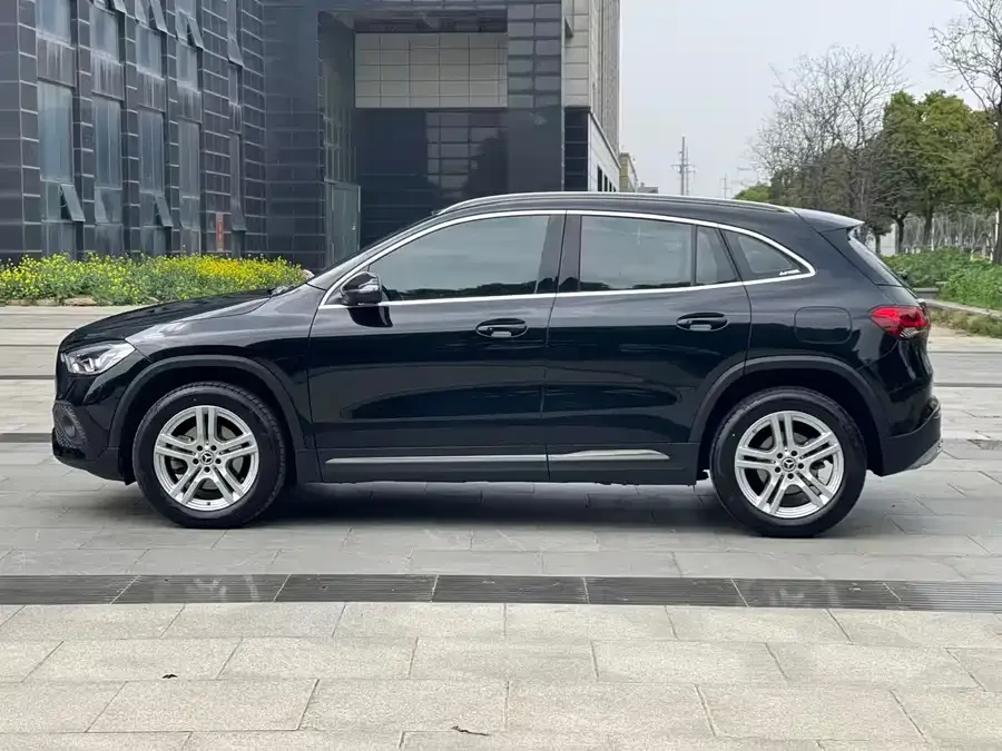 Mercedes-Benz GLA Mercedes-Benz GLA 2023 GLA 200 2023 — миниатюра 4