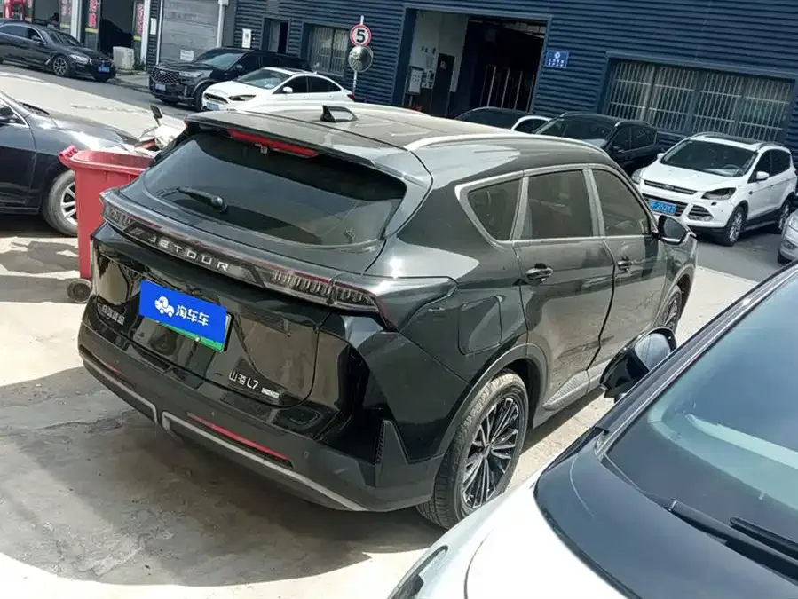 Jetour L7 Jetour Mountain & Sea L7 2024 1.5T 120km PRO 7-seater 2025 — миниатюра 3