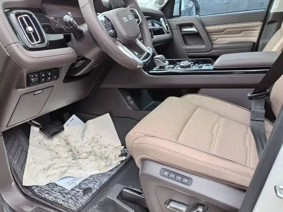 BAIC BJ60 Beijing Off-road BJ60 2023 2.0T Qianli Edition Five-seater 2023 — миниатюра 4