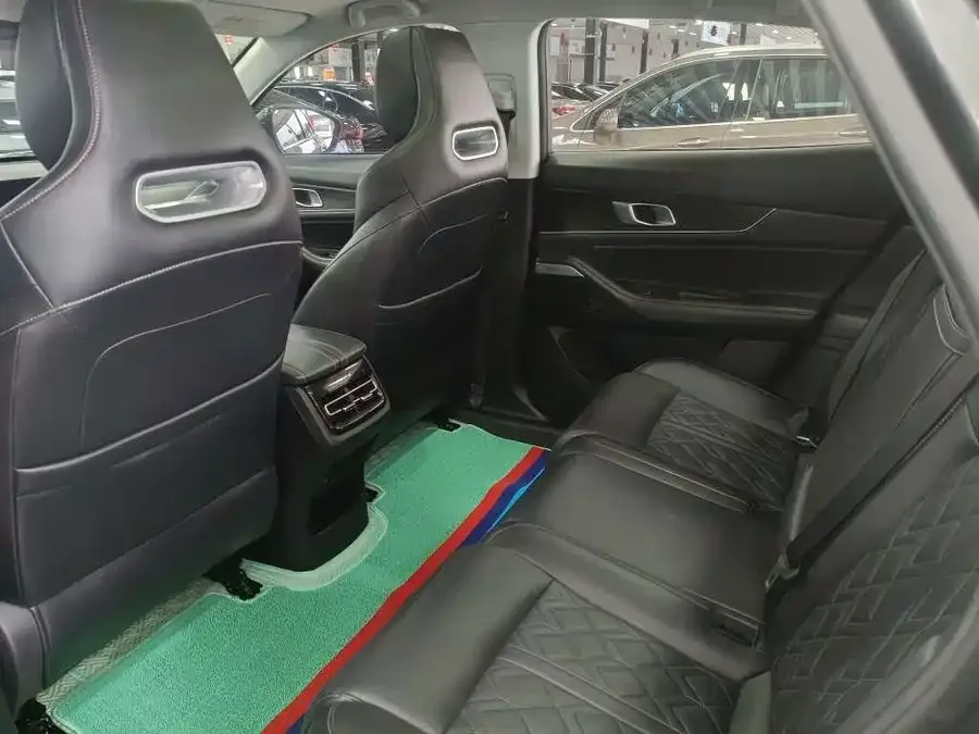 Changan UNI-K Changan UNI-K iDD 2022 Blue Whale iDD 130km 1.5T Excellence Edition 2023 — миниатюра 4