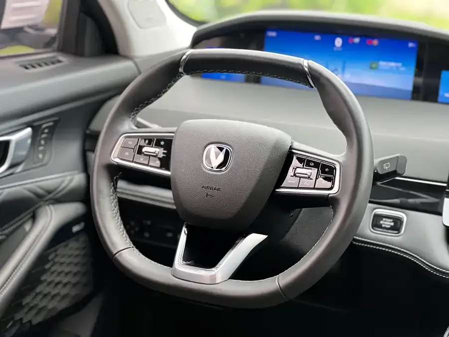 Changan UNI-K Changan UNI-K 2024 2.0T 2WD Global Edition 2024 — миниатюра 5