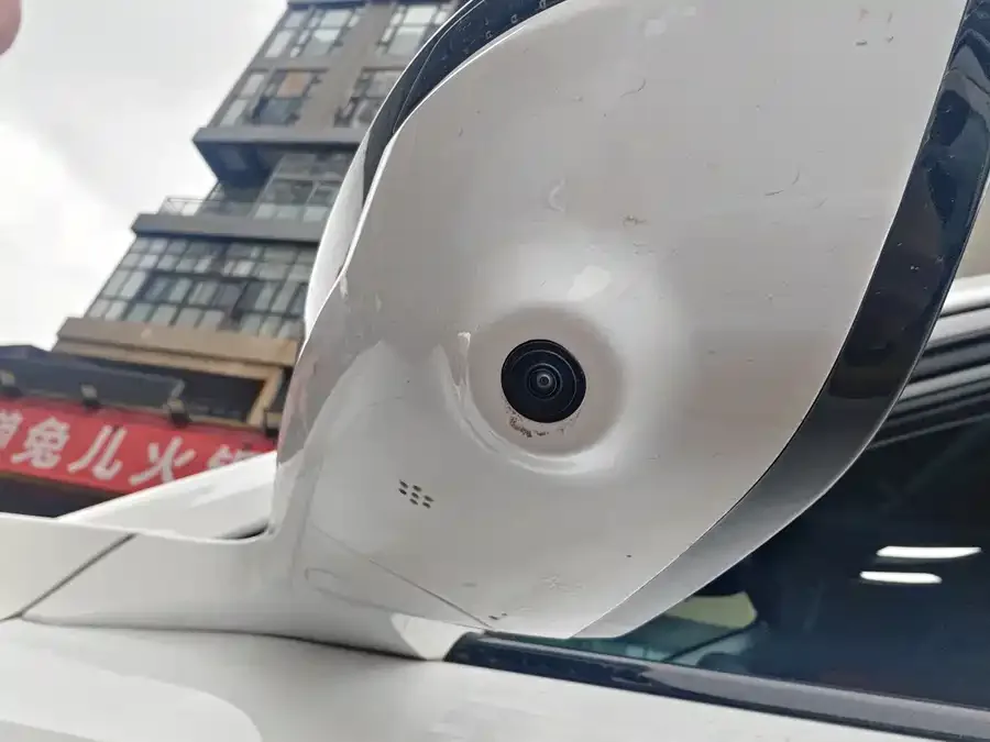 Oshan Z6 Changan Auchan Z6 2023 Blue Whale 1.5T DCT smart collar model 2023 — миниатюра 4