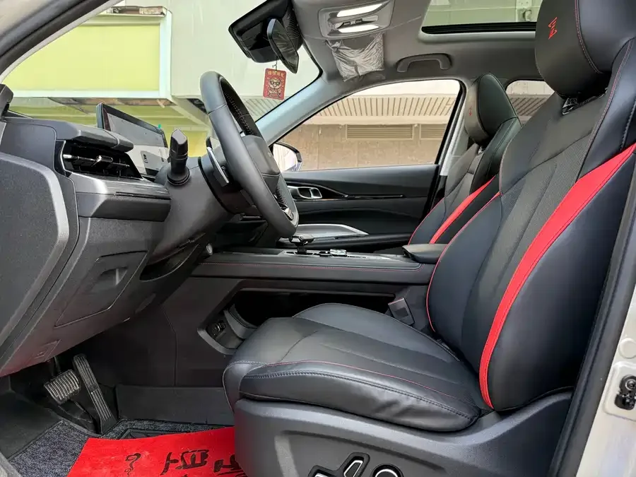 Oshan Z6 Changan Auchan Z6 2023 Blue Whale 1.5T DCT smart collar model 2023 — миниатюра 3