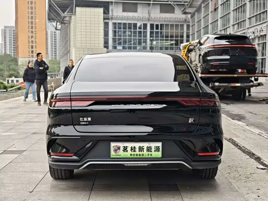 BYD Second-hand Han 2025 DM-i 125KM Premium Edition 2024 — миниатюра 2