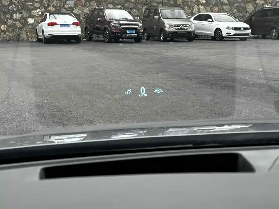 BYD Second-hand Han 2022 DM-i 242KM Flagship 2023 — миниатюра 4