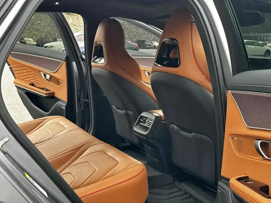 BYD Second-hand Han 2022 DM-i 242KM Flagship 2023 — миниатюра 5