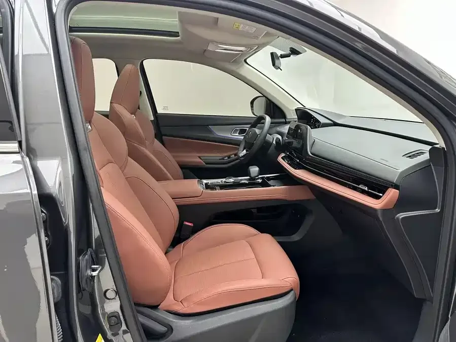 Changan CS55 Plus Changan CS55PLUS 2024 third generation 1.5T DCT premium model 2023 — миниатюра 4