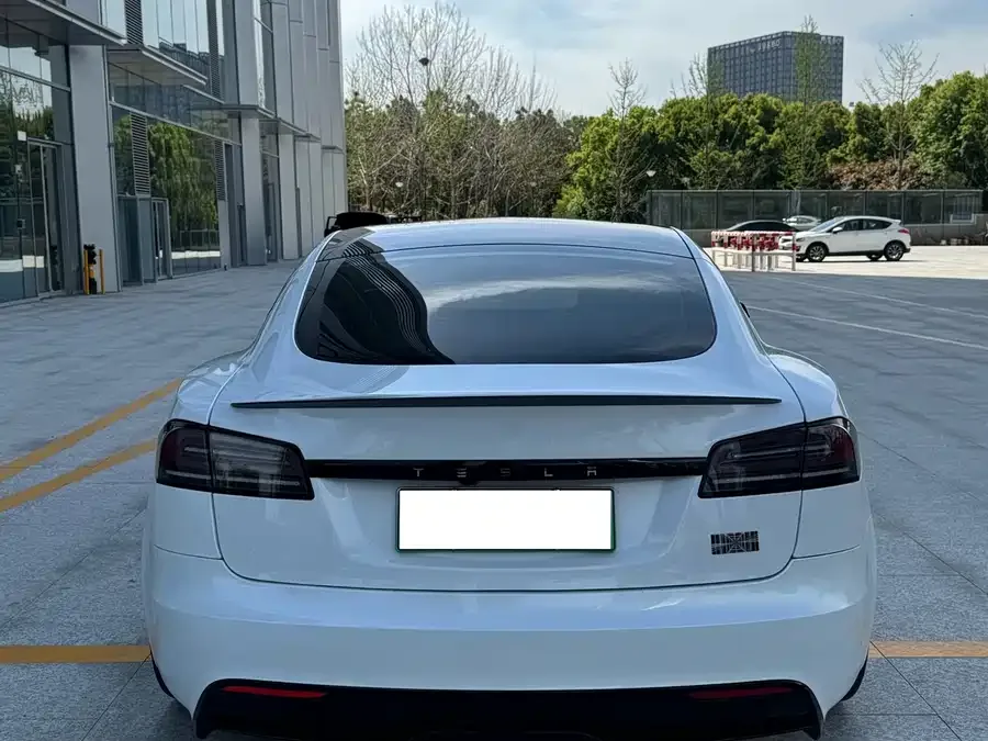 Tesla Model S Model S 2023 Tri-Motor All-Wheel Drive Plaid Edition 2023 — миниатюра 2